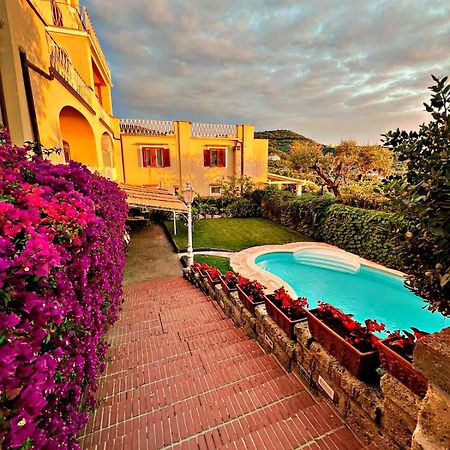 Villa Vie En Rose Sorrento Exterior photo